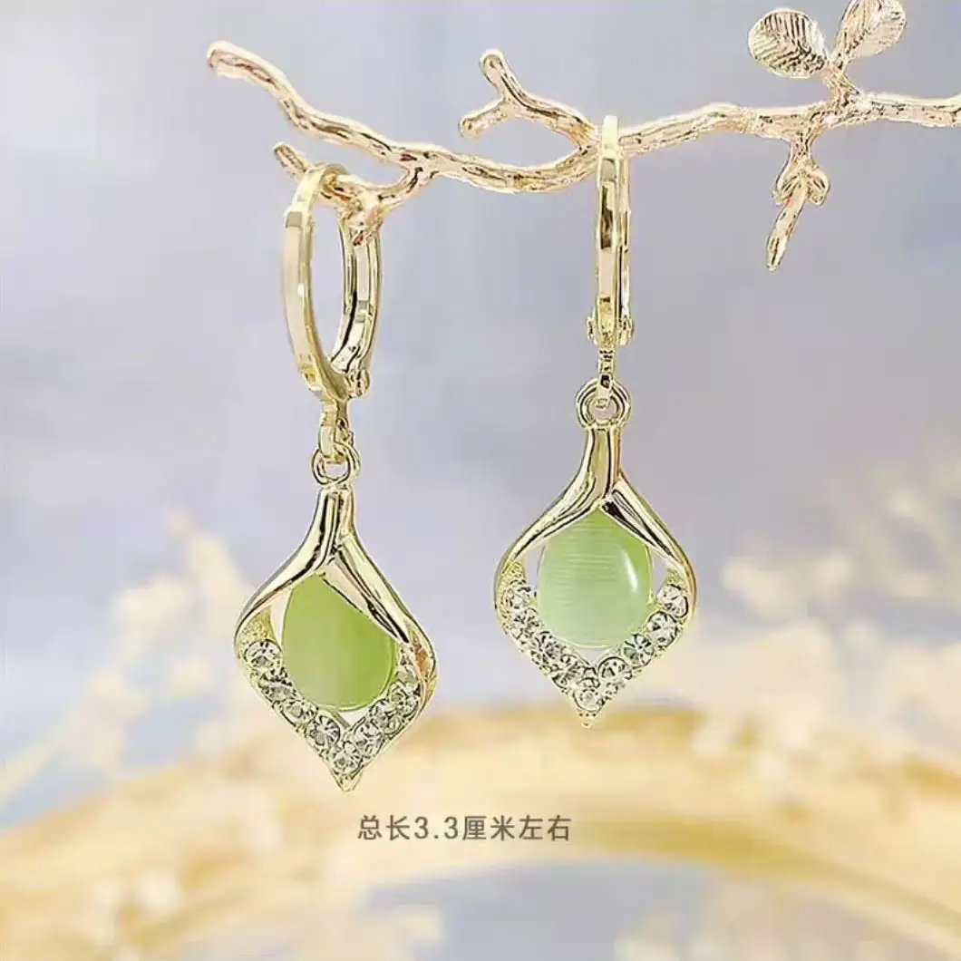 Angel's Eye Light Green Earrings for Women - Image 2