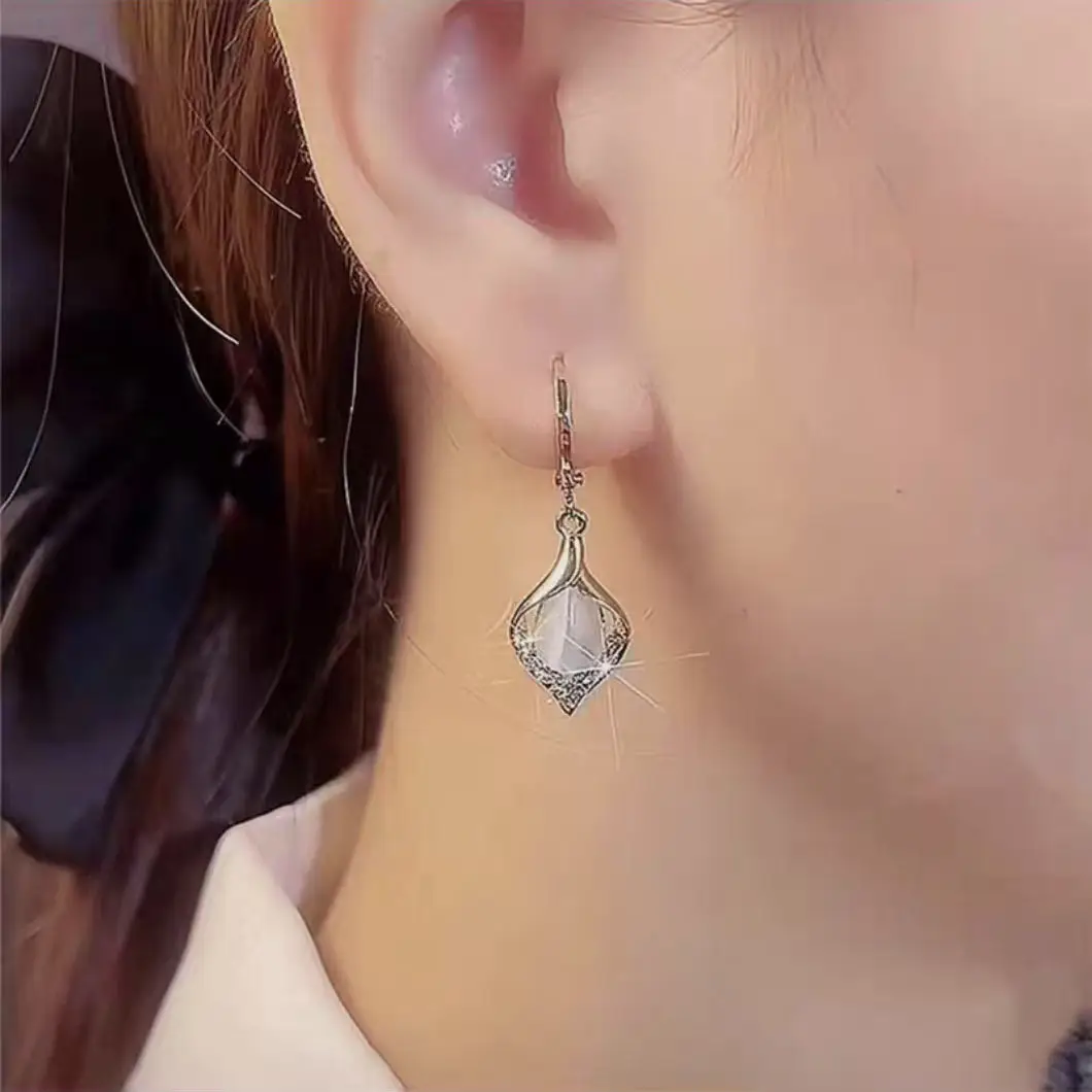 Angel's Eye Light Green Earrings for Women - Image 5