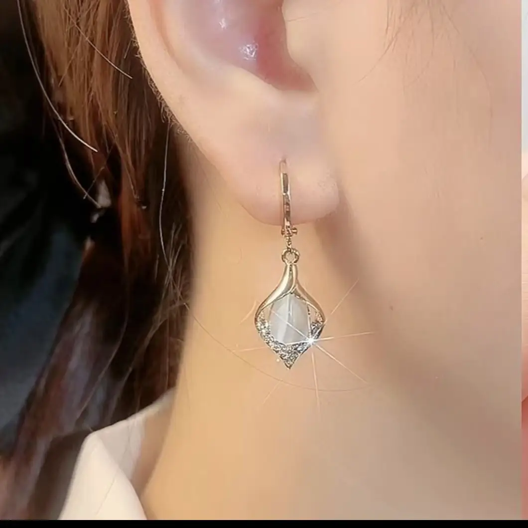 Angel's Eye Light Green Earrings for Women — feature 6