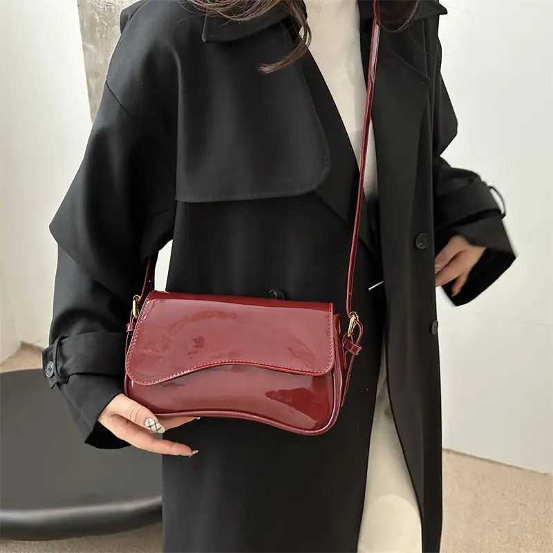 White Patent Leather Shoulder Bag for Women 2025 - Image 8
