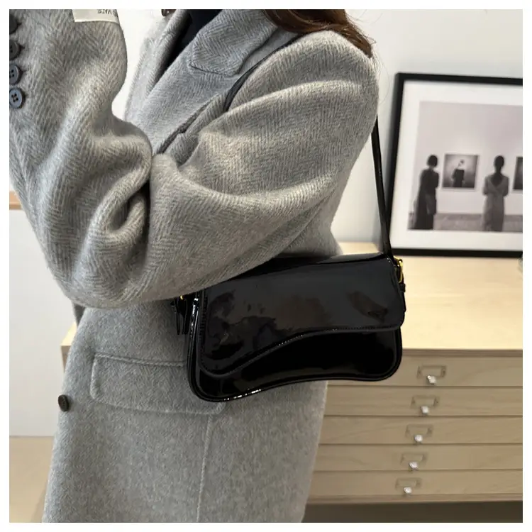 White Patent Leather Shoulder Bag for Women 2025 — feature 22