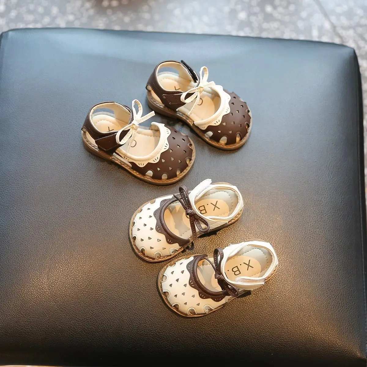 Girls Toe Sandals 2025 Summer Soft Sole Princess Design — feature 1