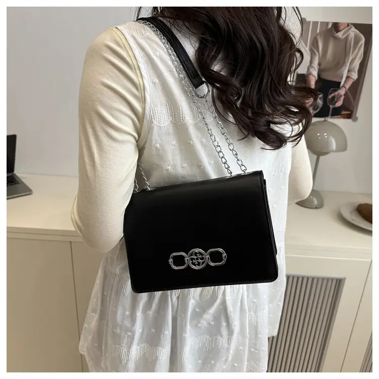 Pink Korean Style Chain Shoulder Bag for Women — feature 18
