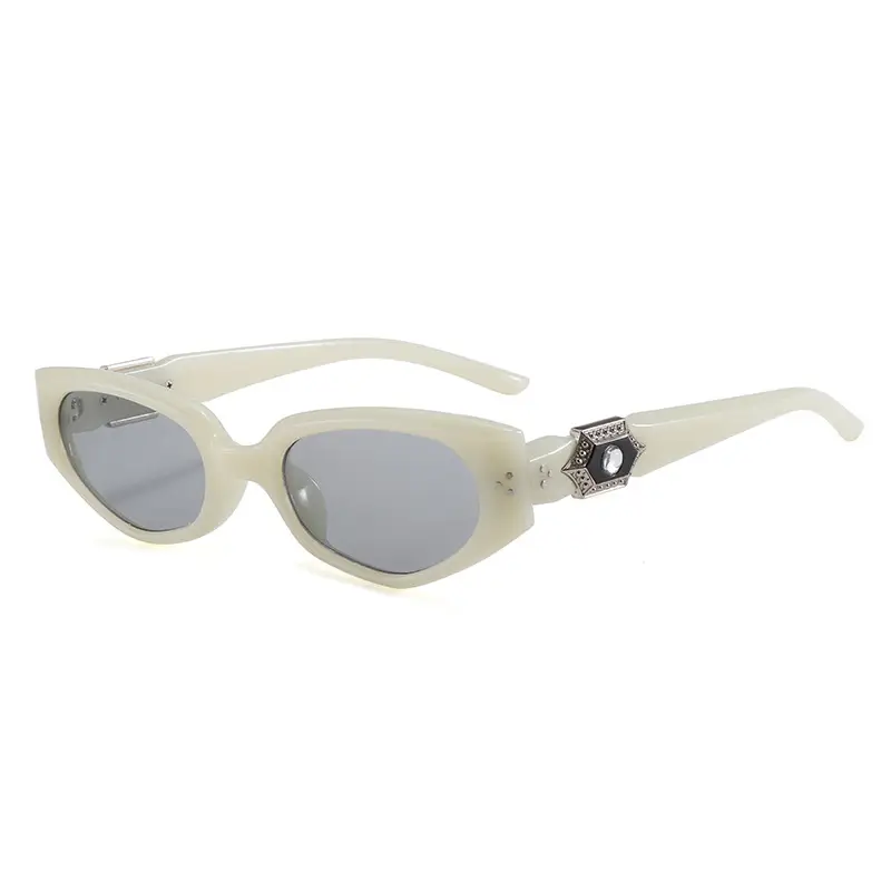 Retro Black Cat's Eye Sunglasses Women 2025 - Image 6
