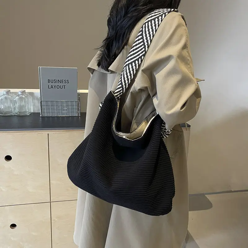 Japanese All-match Niche Tote Bag for Students 2024 Autumn Single Shoulder Nylon Women's Bag Harajuku Large Capacity School Bag luggage and leather goods