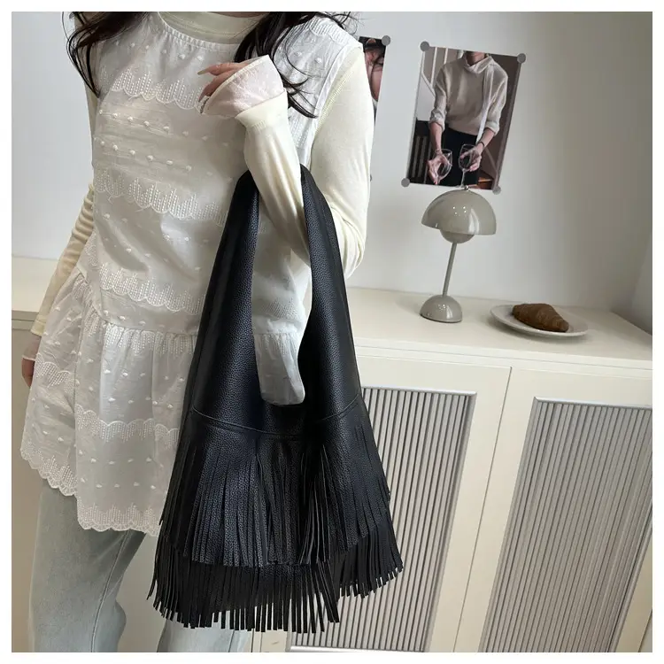 Korean Style Tassel Shoulder Bag Women Large Capacity — feature 17