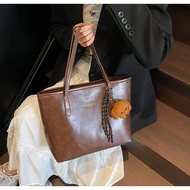 Vintage Brown Leather Tote Bag for Women 2025 — feature 22