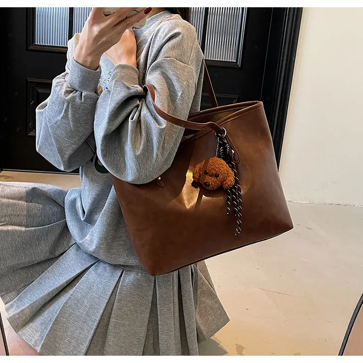 Vintage Brown Leather Tote Bag for Women 2025 — feature 40