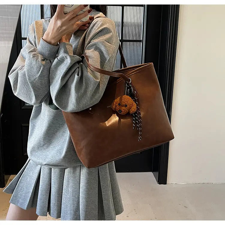 Vintage Brown Leather Tote Bag for Women 2025 — feature 41