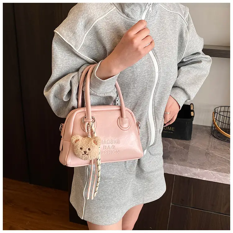 Silver Shoulder Crossbody Bag for Women Spring Summer 2025 — feature 13