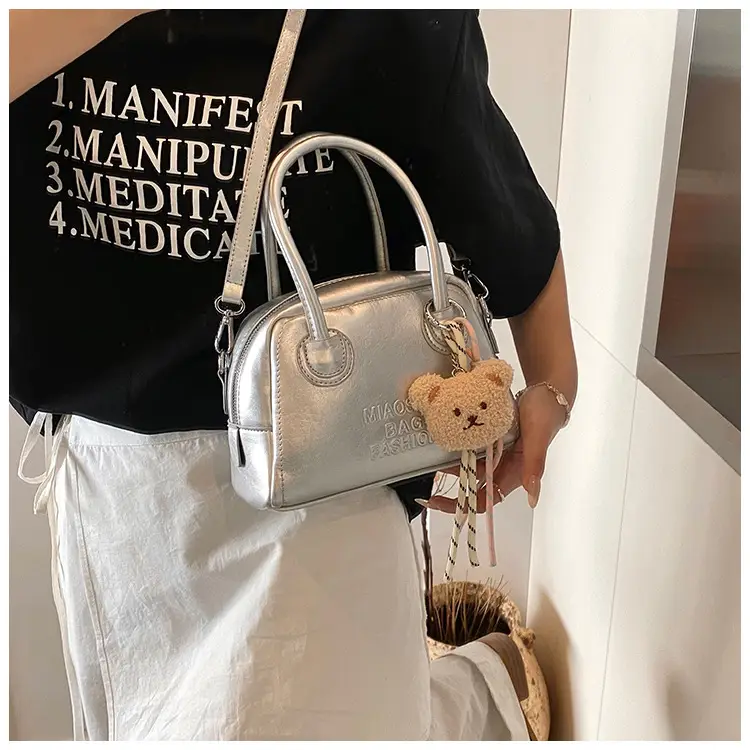 Silver Shoulder Crossbody Bag for Women Spring Summer 2025 — feature 18