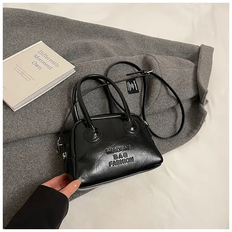 Silver Shoulder Crossbody Bag for Women Spring Summer 2025 - Image 5