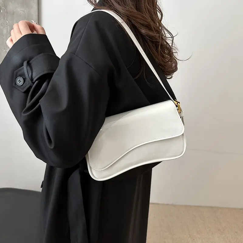 Women's Red Glossy Shoulder Crossbody Bag 2025 - Image 6