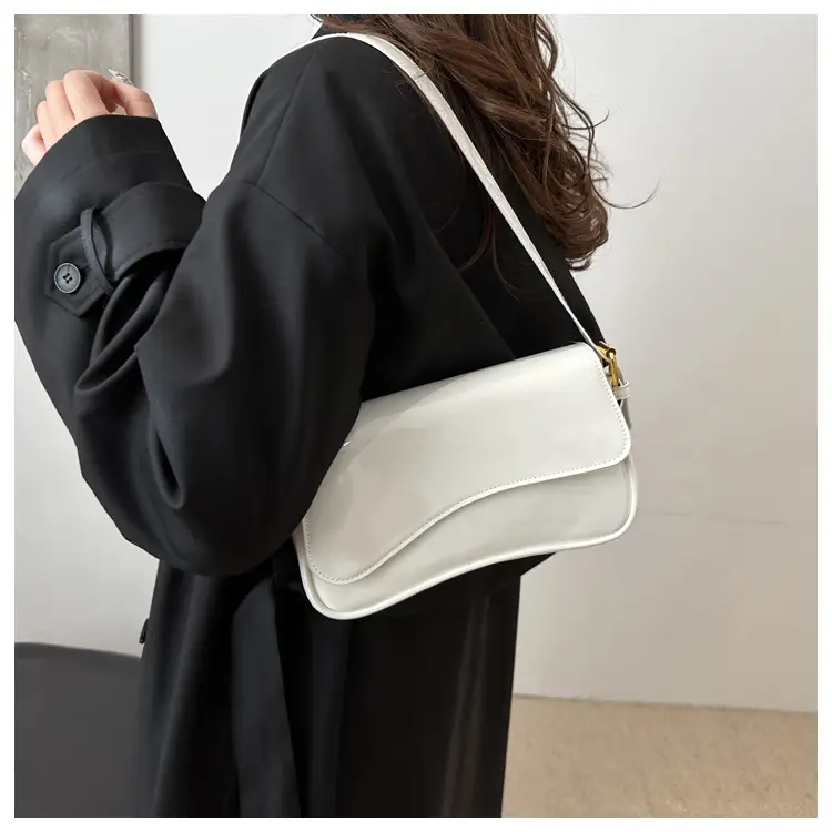Women's Red Glossy Shoulder Crossbody Bag 2025 — feature 11