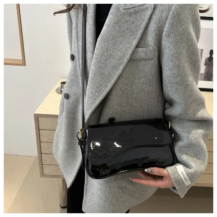 Women's Red Glossy Shoulder Crossbody Bag 2025 — feature 15