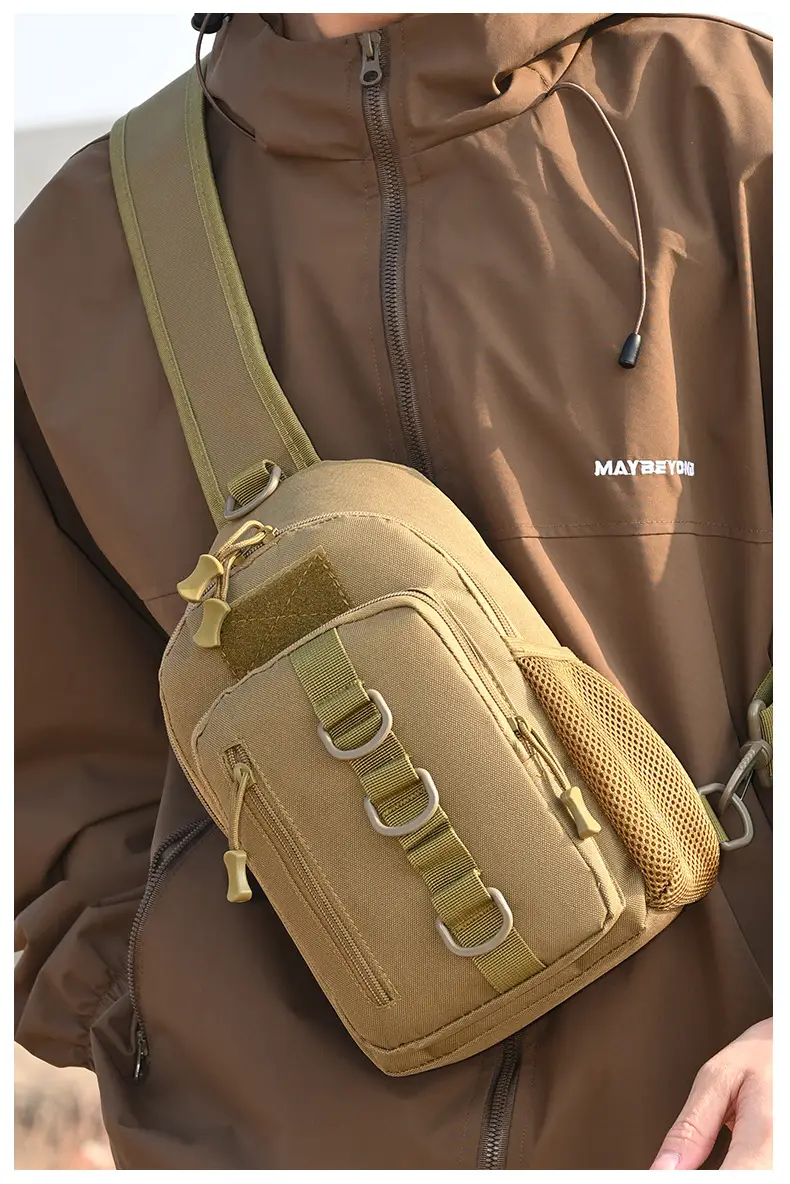 Men's Camouflage Crossbody Bag Large Capacity Climbing Shoulder Bag — feature 4