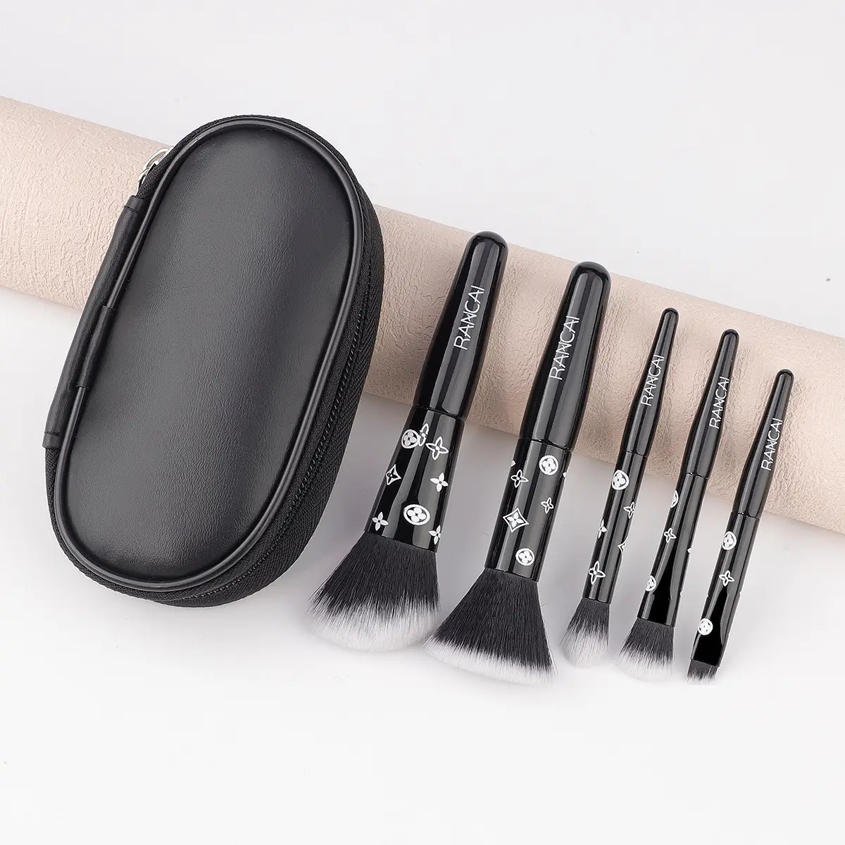 5 Mini Pink Makeup Brushes Set for Beginners — feature 6
