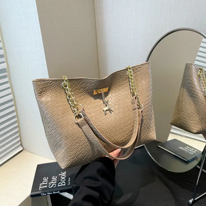 White Women's Shoulder Bag with Gold Chain & Pony Design - Image 7