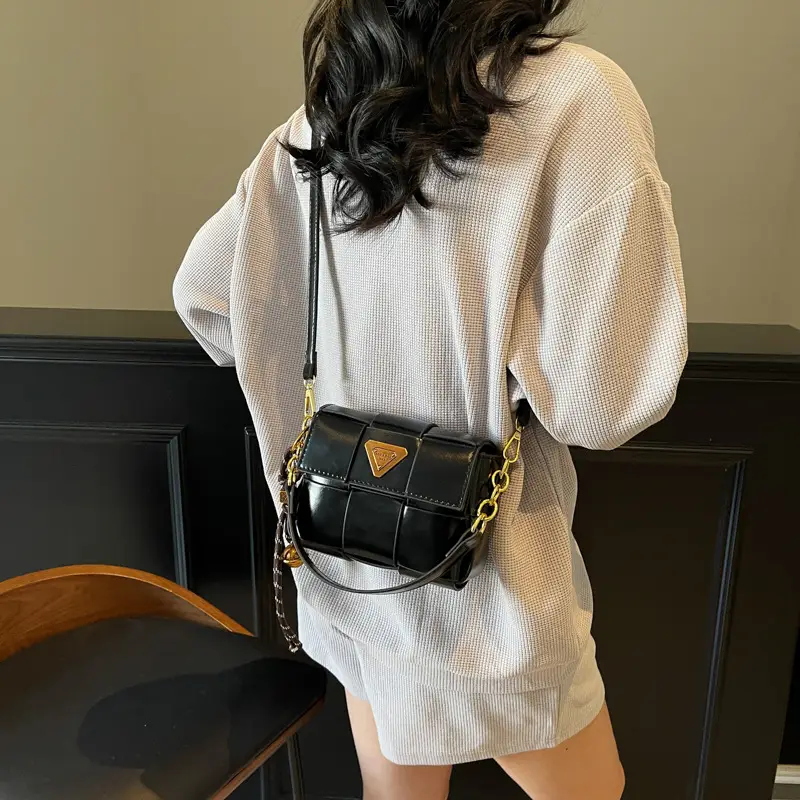 Women's Brown Leather Shoulder Bag with Gold Chain - Image 8