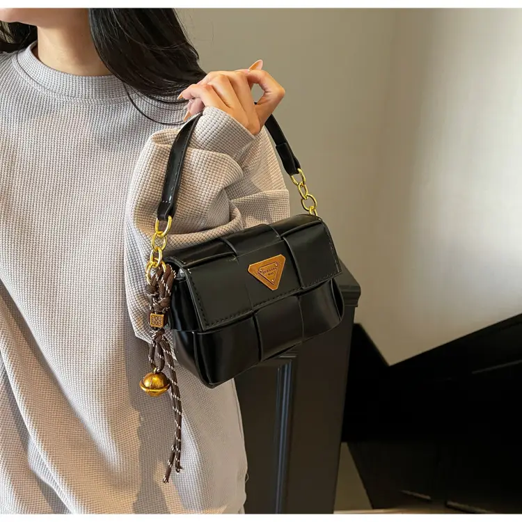Women's Brown Leather Shoulder Bag with Gold Chain — feature 13