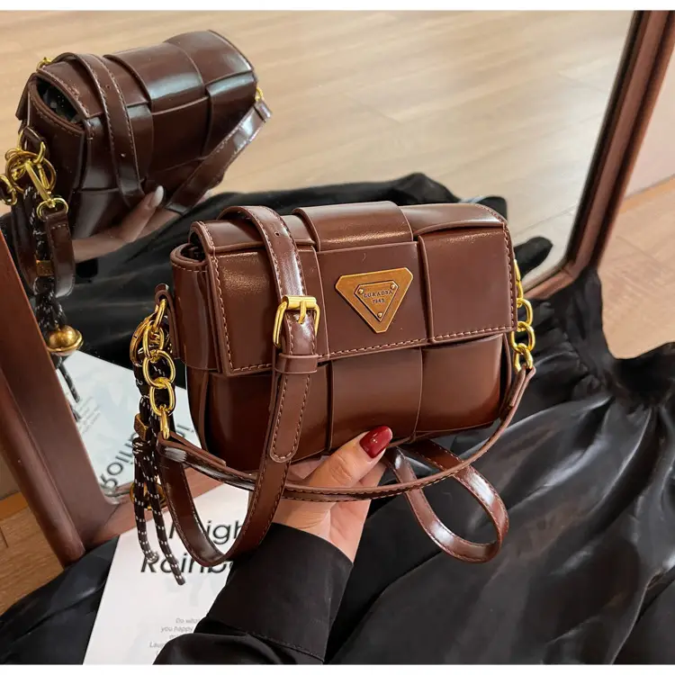 Women's Brown Leather Shoulder Bag with Gold Chain — feature 22