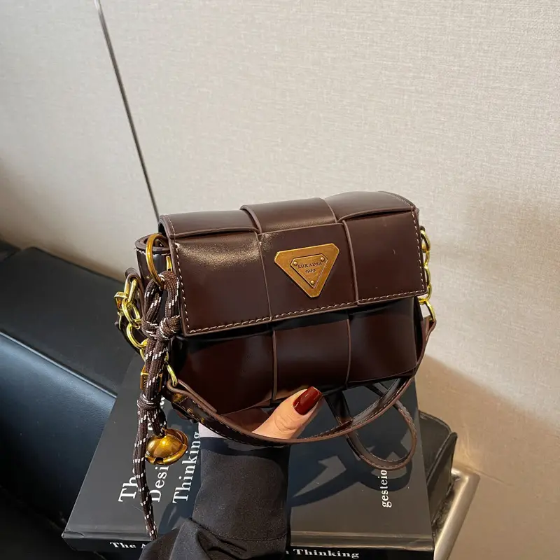 Women's Brown Leather Shoulder Bag with Gold Chain - Image 4