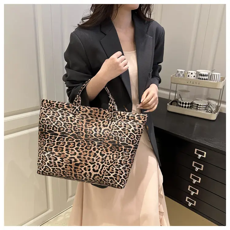 European American Leopard Print Large Tote Bag Women — feature 8