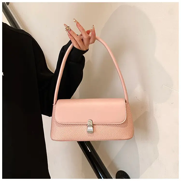 Retro White Shoulder Bag for Women 2025 — feature 21