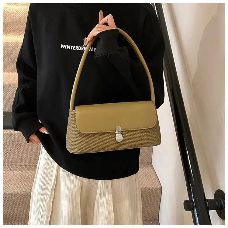 Retro White Shoulder Bag for Women 2025 — feature 23