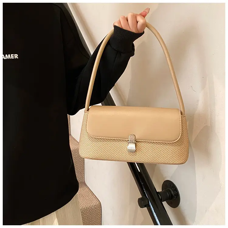 Retro White Shoulder Bag for Women 2025 — feature 5