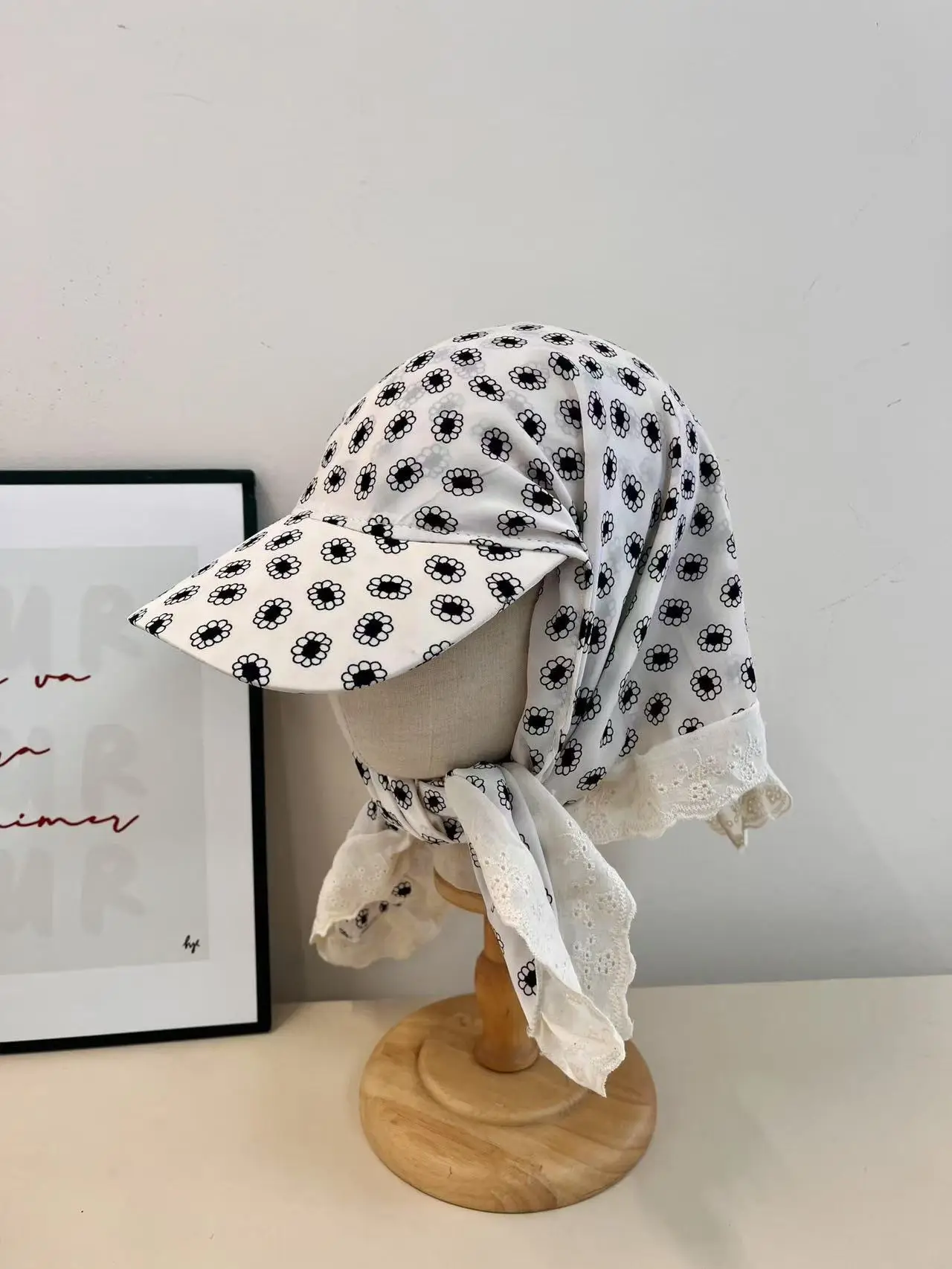 Japanese-style Korean-style Fashion All-match Plaid Fresh Tapes Cap Women's Summer Sunscreen and Sunshade All-match Photograph Cap - Image 8