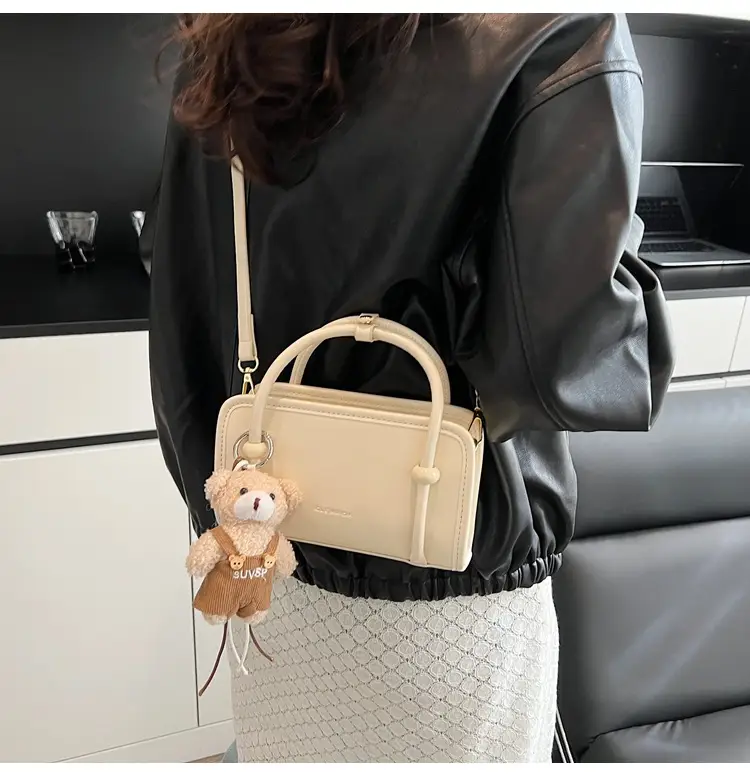 Pink Teddy Bear Shoulder Bag for Women 2025 — feature 13