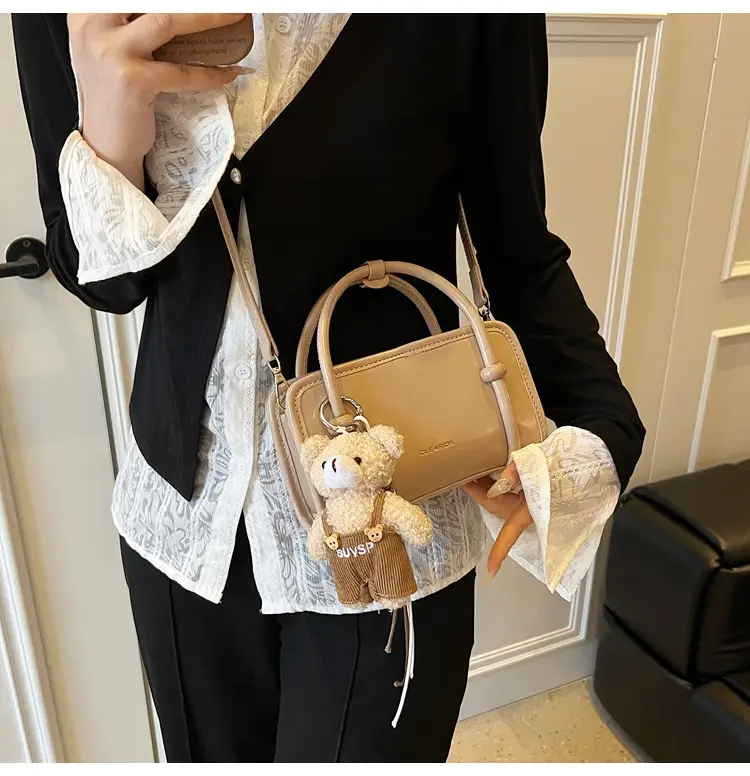Pink Teddy Bear Shoulder Bag for Women 2025 — feature 17
