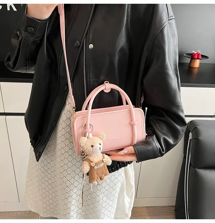 Pink Teddy Bear Shoulder Bag for Women 2025 — feature 8