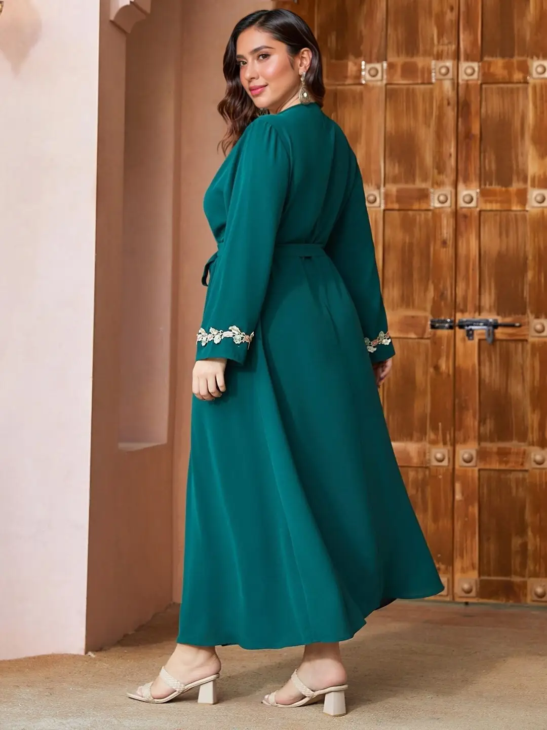 Elegant and Stylish Gold-Stamped Lace Patchwork Dress Set for Women 2025 Cross-Border Plus Size Dress — feature 6
