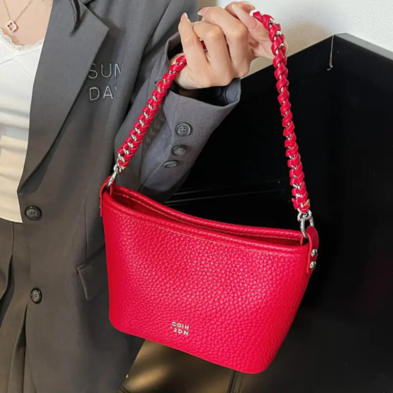 Women Retro Shoulder Bag White Leather 2026 - Image 10