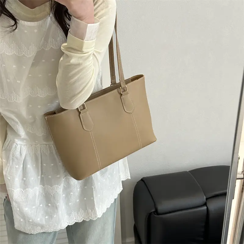 2026 Women Large Tan Leather Tote Bag Casual Shoulder Bag — feature 13