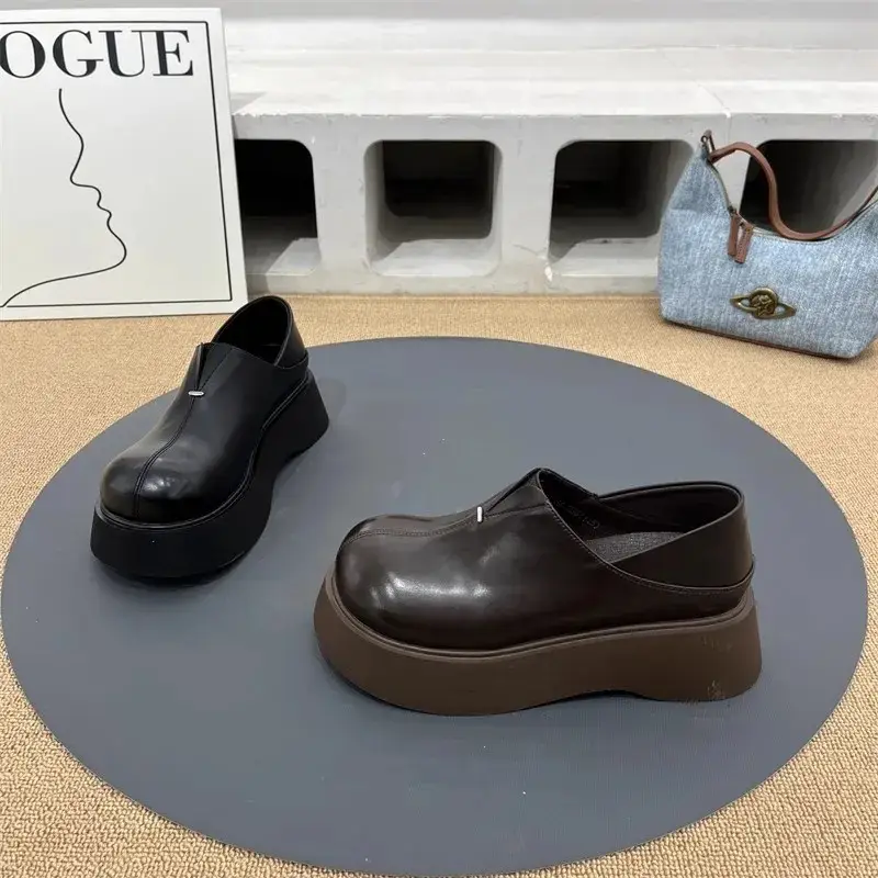 Vintage Soft Leather Thick Bottom JK Shoes Women's 2025 Spring New All-match British Style Round Toe Shoes Casual Loafers — feature 1