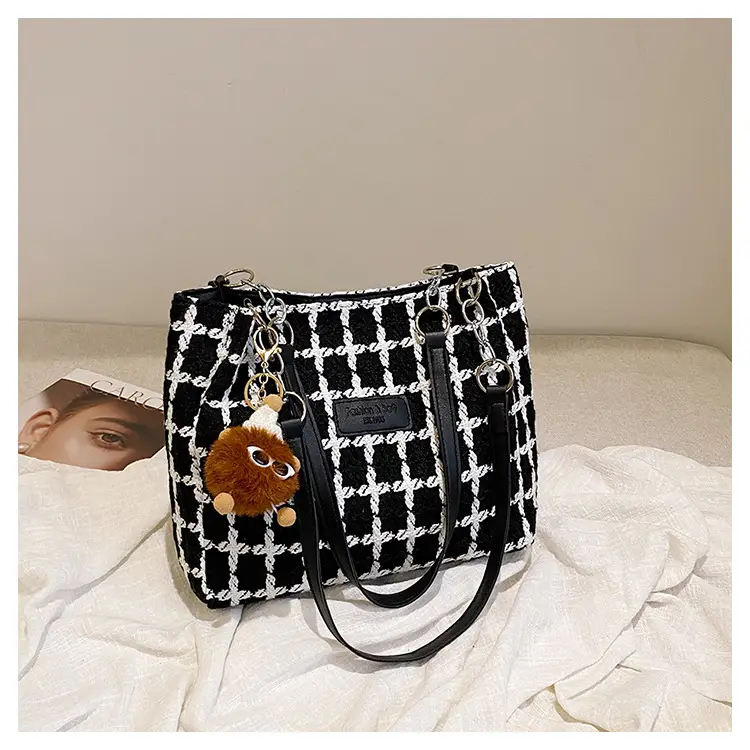 Women's Plaid Woolen Shoulder Bag 2025 New Arrival — feature 21