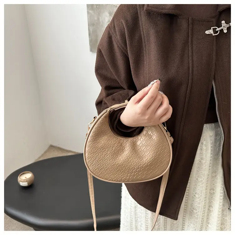 Brown Croc Texture Shoulder Bag for Women 2025 — feature 19