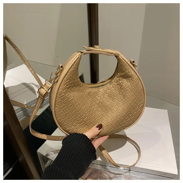 Brown Croc Texture Shoulder Bag for Women 2025 — feature 26