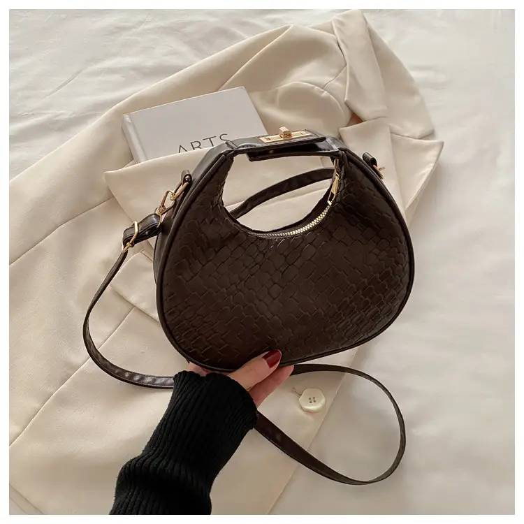 Brown Croc Texture Shoulder Bag for Women 2025 — feature 34