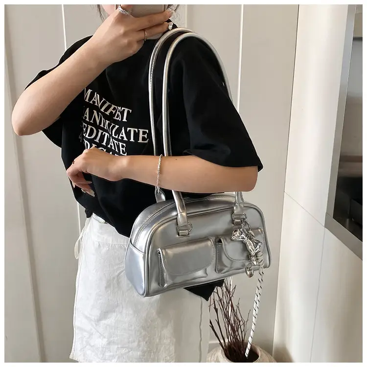 Pink Cross-Border Shoulder Bag with Diamond Charm — feature 17