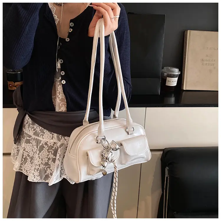 Pink Cross-Border Shoulder Bag with Diamond Charm — feature 21