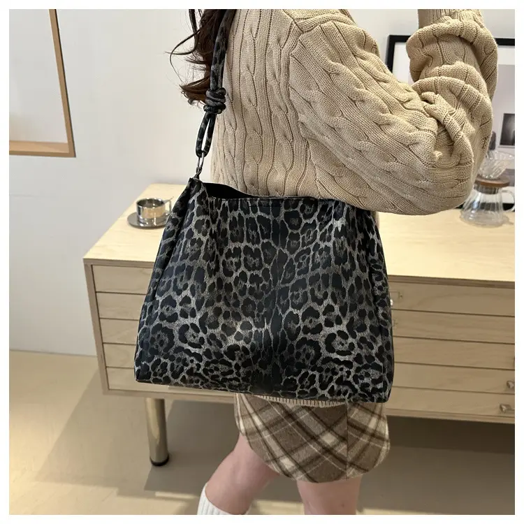 Women Leopard Print Shoulder Bag 2025 Spring New — feature 16