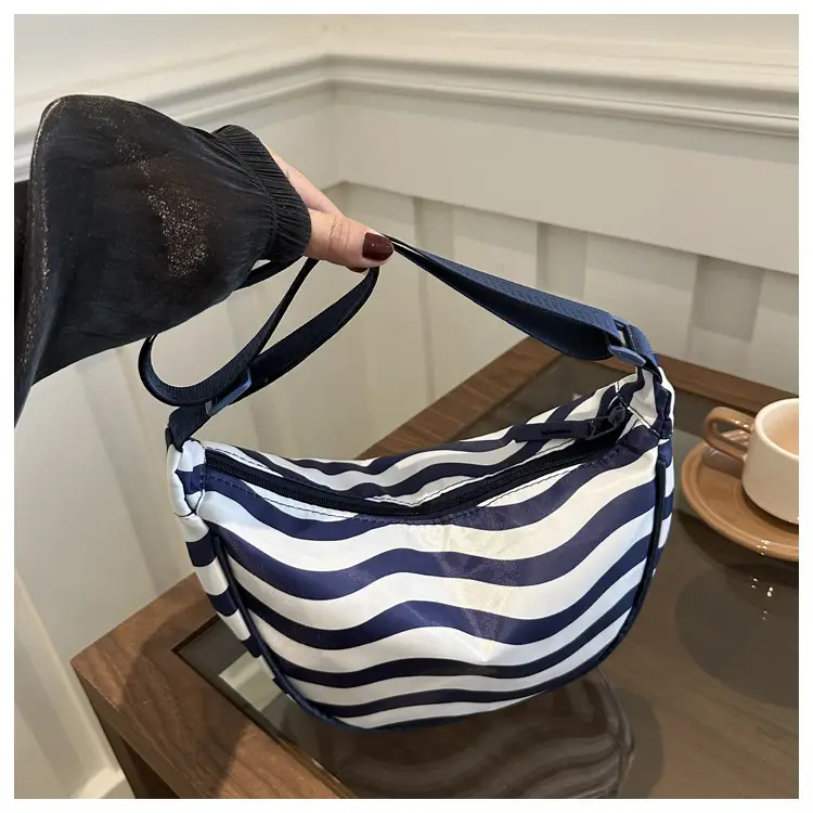2025 Korean Style Lazy Crossbody Bag Large Capacity Travel Commuter Shoulder Bag for Women — feature 39