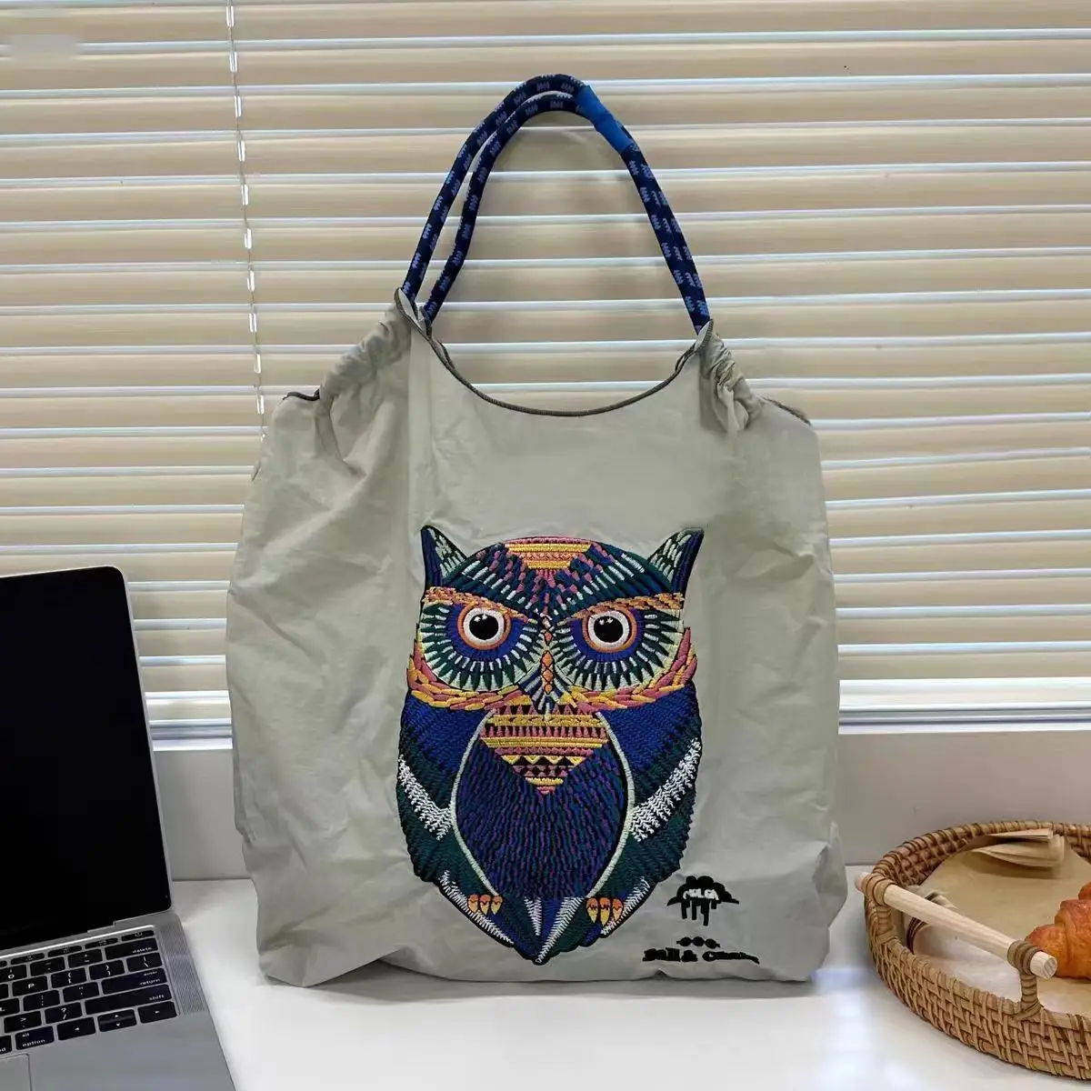 Cartoon Cat Embroidered Waterproof Nylon Tote Bag