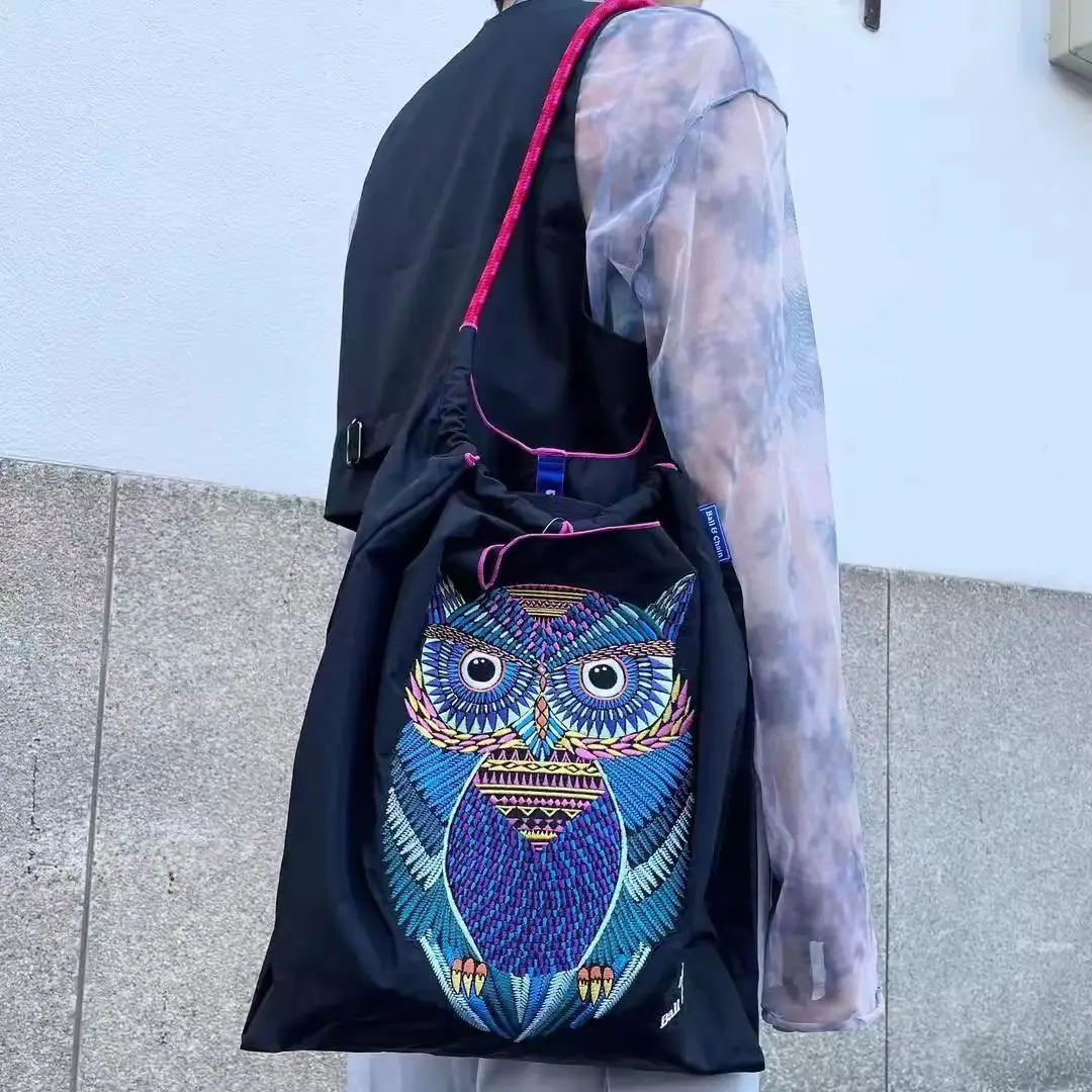 Cartoon Cat Embroidered Waterproof Nylon Tote Bag