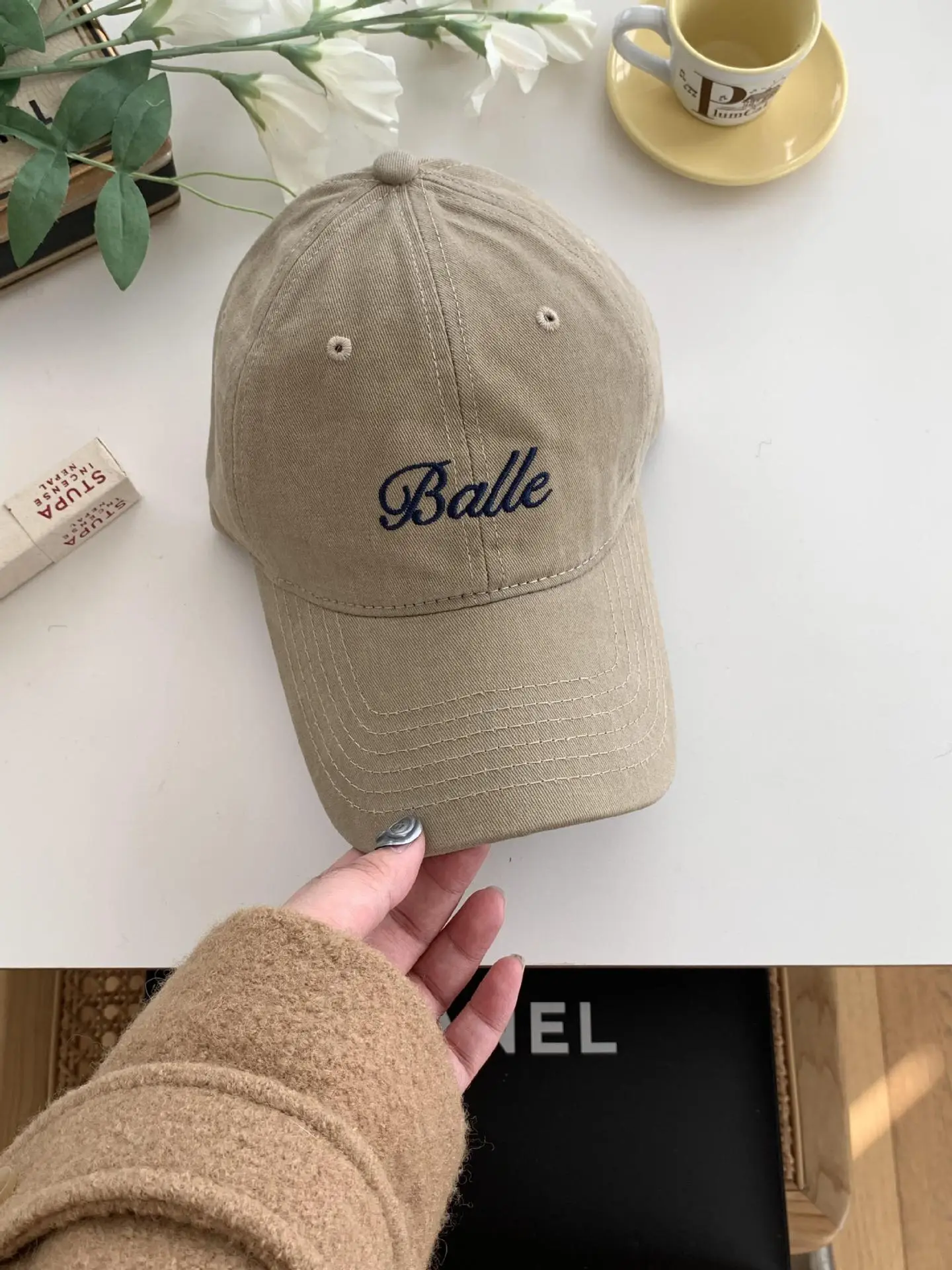 Balle Letter Sunscreen Cap Women Black Small