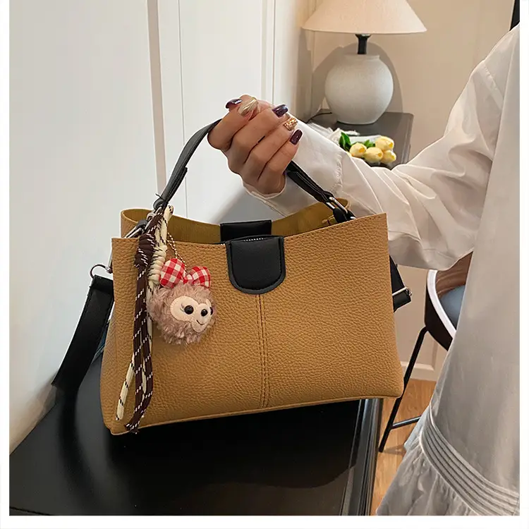 2025 Women's White Leather Shoulder Crossbody Bag with Cute Charm — feature 11